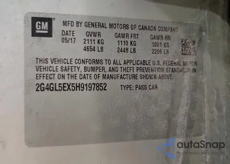 2017 Buick Regal Sport Touring z USA, uszkodzony, nr VIN 2G4GL5EX5H9197852